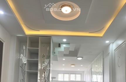 Bán nhà, HXH, Phan Văn Trị, P10, Gò Vấp, 3 Tầng, 55m2, Giá chỉ 7 tỷ 1 CC TL